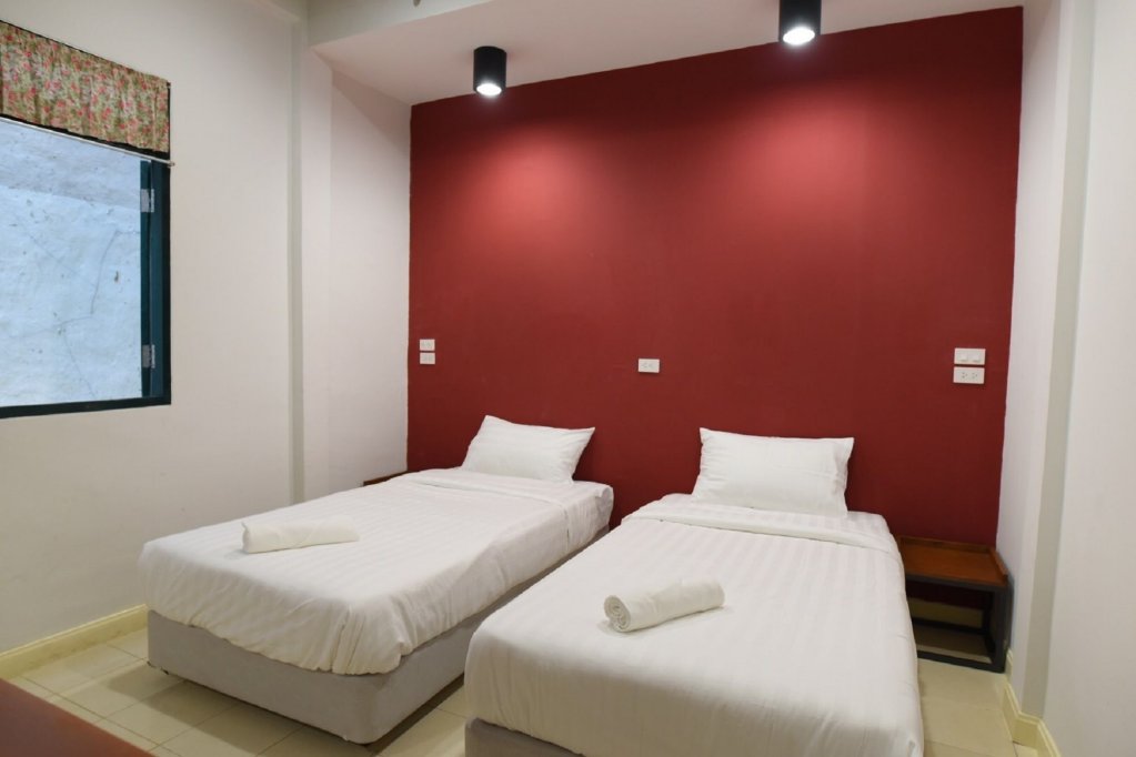 Фото Peace Factory Hostel