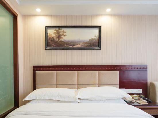 Фото Vienna Hotel