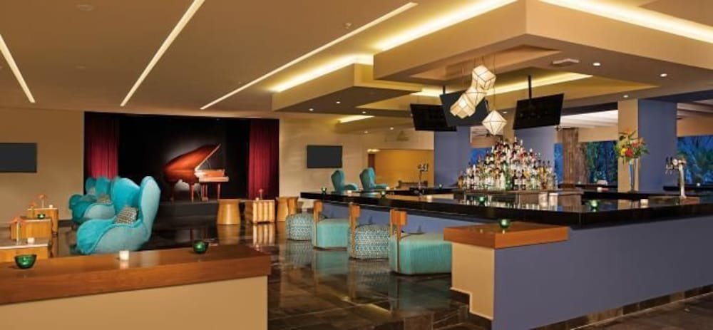 Фото Gorgeous Sunset View Suite