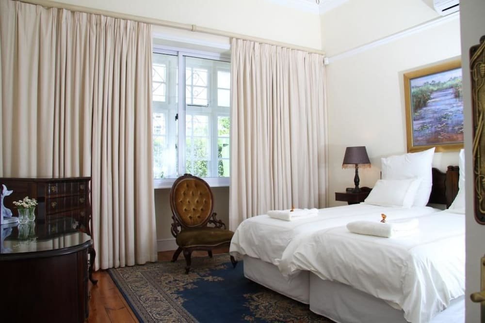 Фото 5 Camp Street Guesthouse & Self-catering