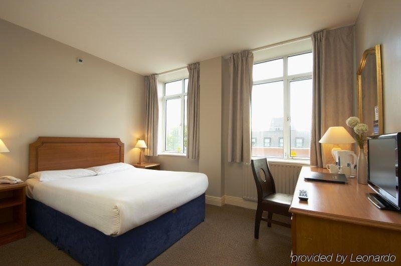 Фото отеля 2