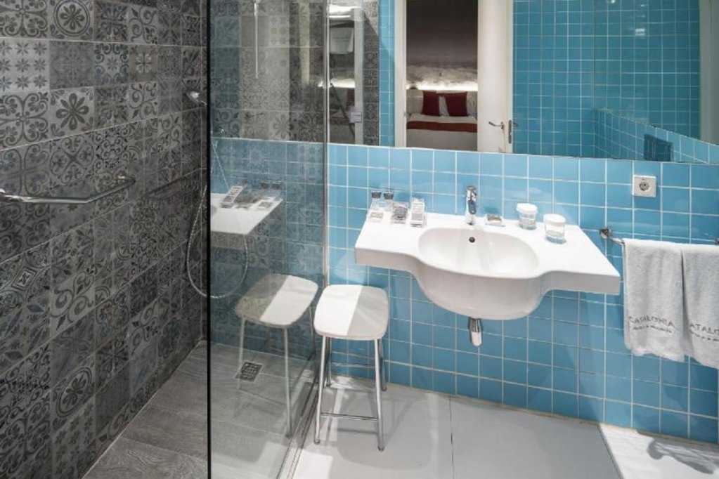 Фото Catalonia Avinyó