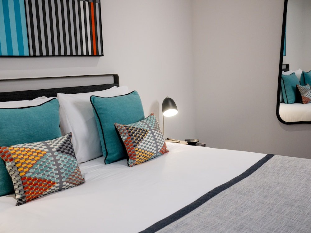 Фото Q Square by Supercity Aparthotels