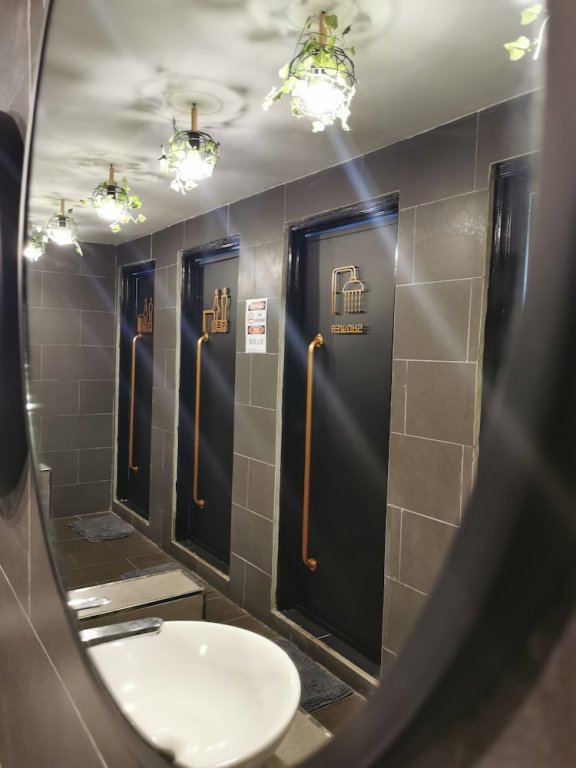 Фото Aloha Capsule Hotel