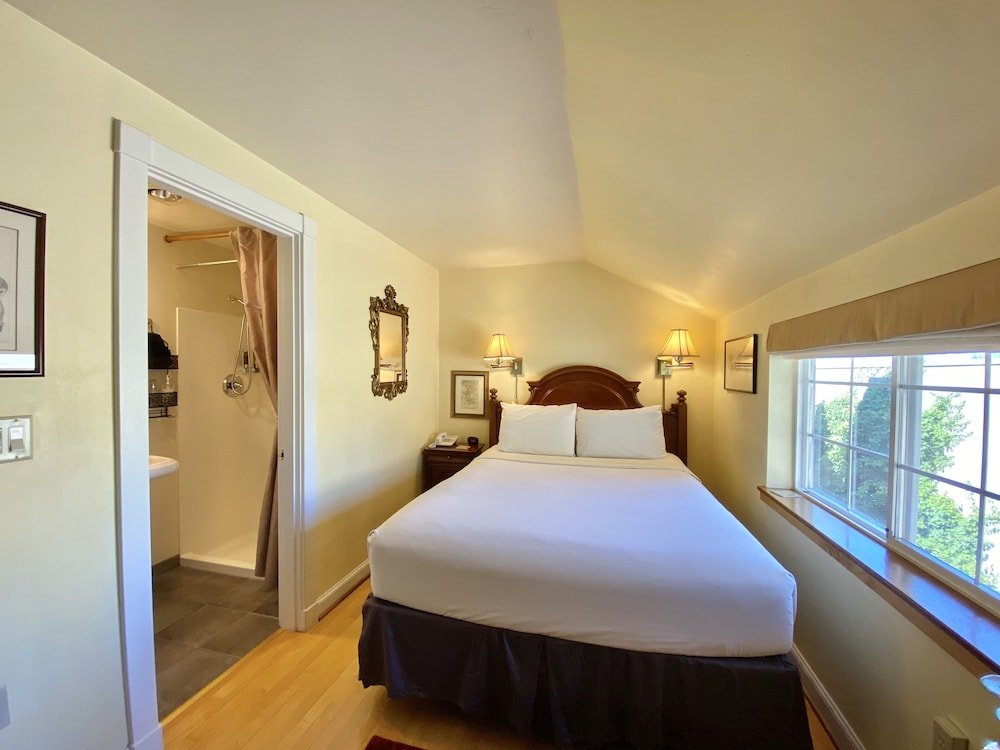 Фото Excelsior Inn