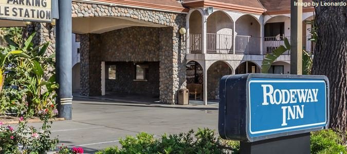Фото Rodeway Inn Magic Mountain Area