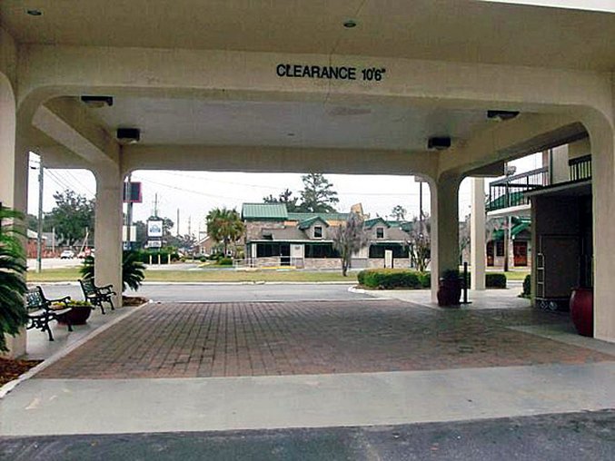 Фото Motel 6 Savannah, Ga - Midtown