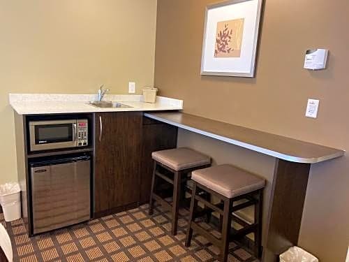Фото Microtel Inn & Suites by Wyndham Timmins