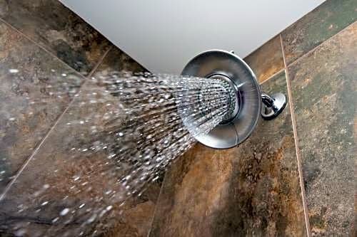 Фото Days Inn & Suites by Wyndham Strathmore