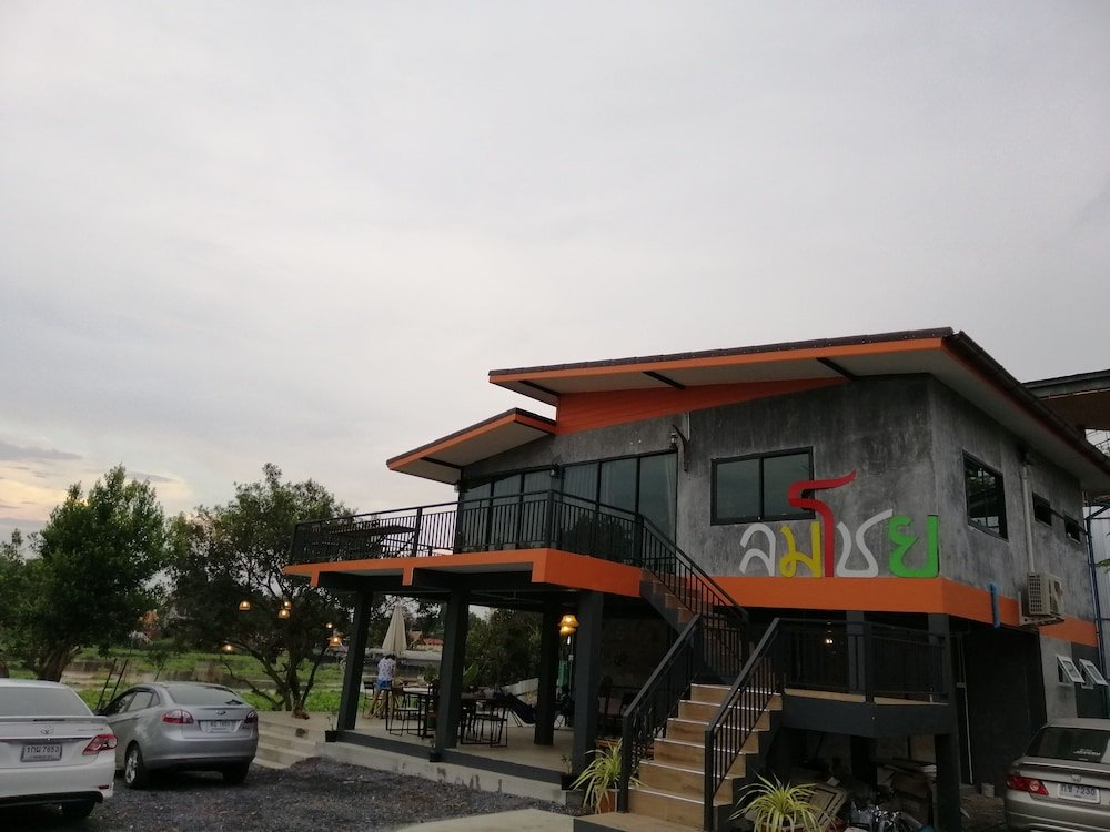 Фото Lom Choi Home Stay Ayutthaya - Hostel