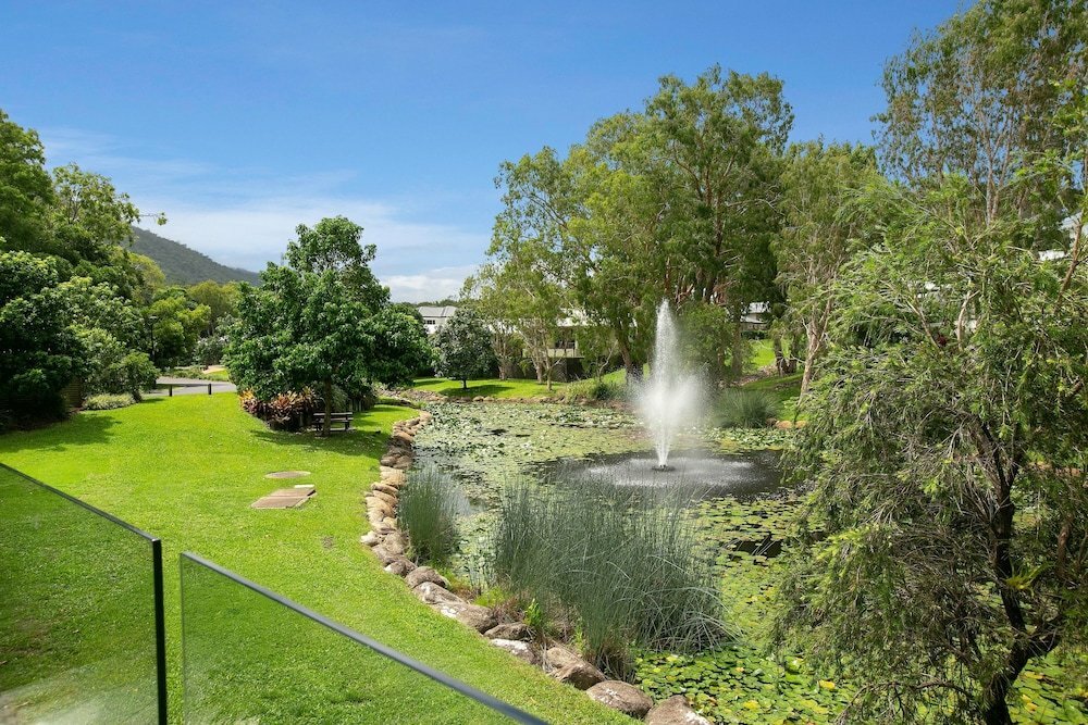 Hotel Tranquil Waters - Luxury in Oceans Edge, Palm Cove, photo