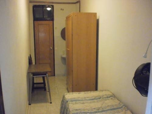 Фото Hostal Antón Martín