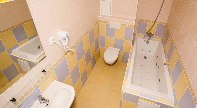 Фото Nad Královnou Hotel & Restaurant