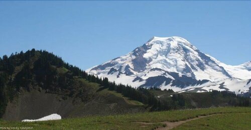 Гостиница Mt. Baker Lodging Cabin 44 – Hot Tub, Wifi, Sleeps 6! by Mbl