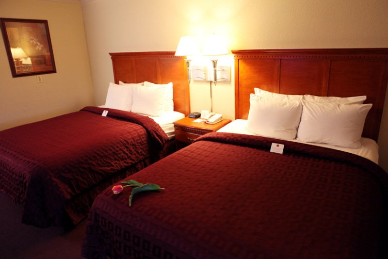 Фото Clarion Inn Renton - Seattle