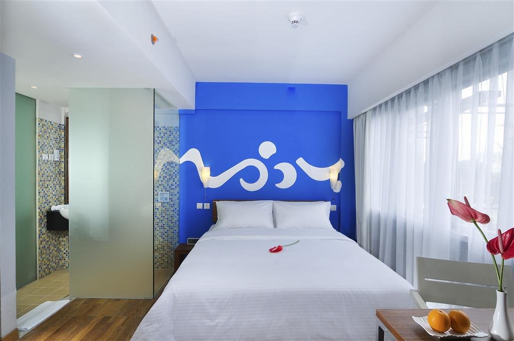 Фото Kuta Beach Hotel