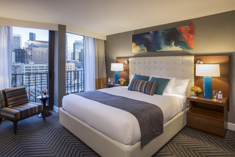 Фото Warwick Seattle