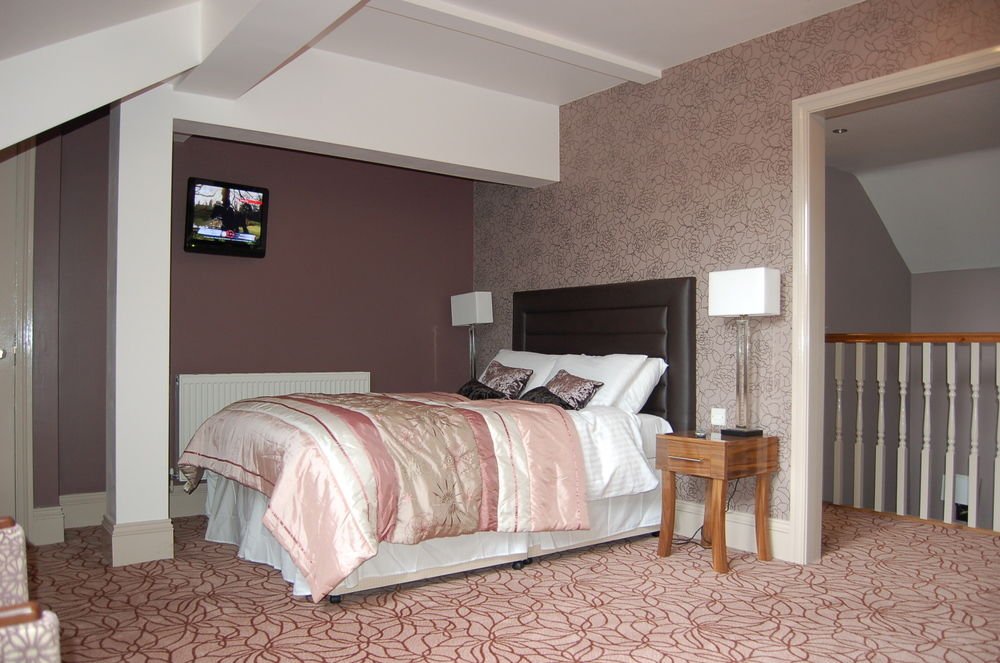 Фото Gardens Hotel