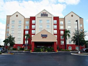 Гостиница Fairfield Inn & Suites by Marriott Near Universal Orlando