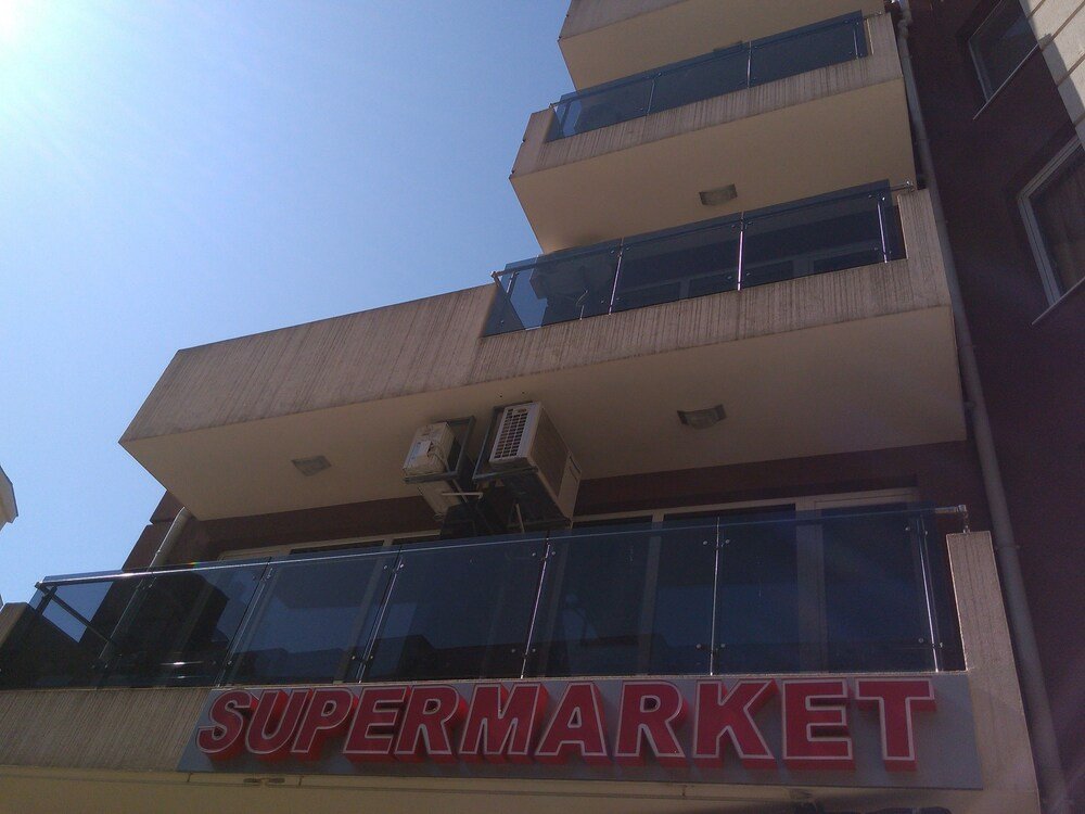 Фото Apartments in Admiral Plaza Aparthotel