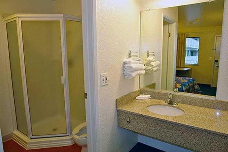 Фото Memorial Inn