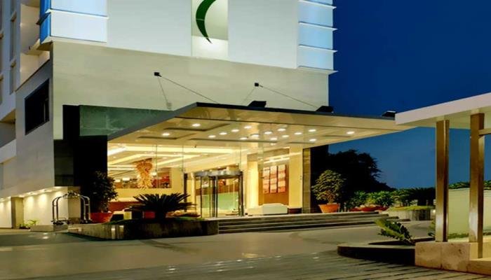 Фото отеля 2