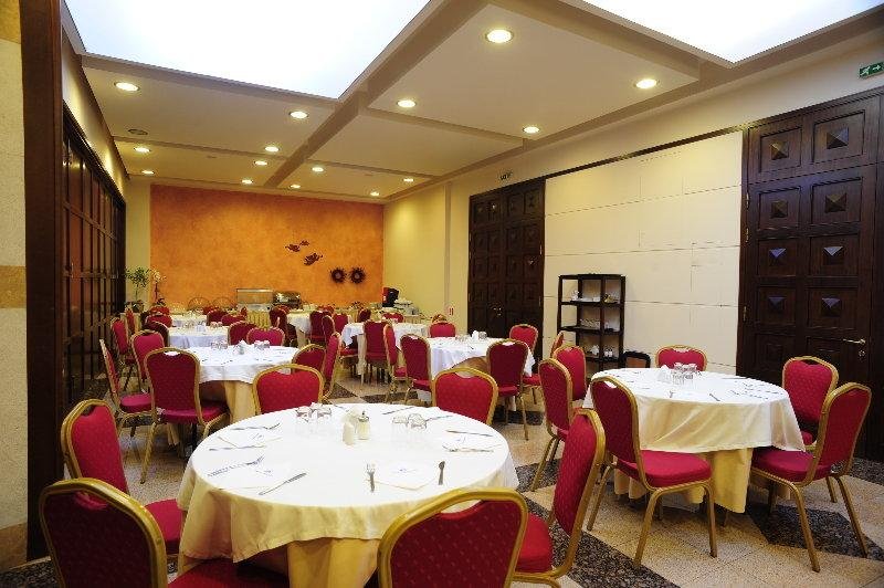 Фото Dionissos Hotel