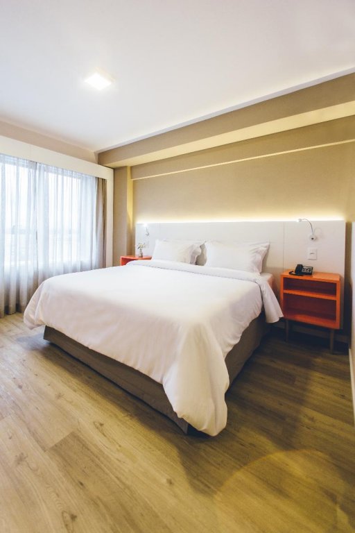 Фото Intercity Curitiba Centro Cívico