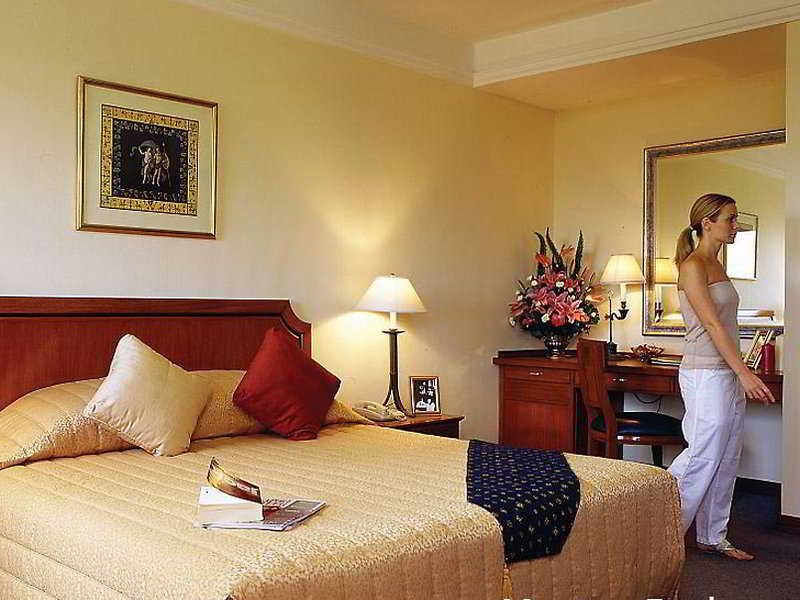 Фото Orchard Parksuites