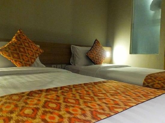 Фото Maple Hotel Grogol