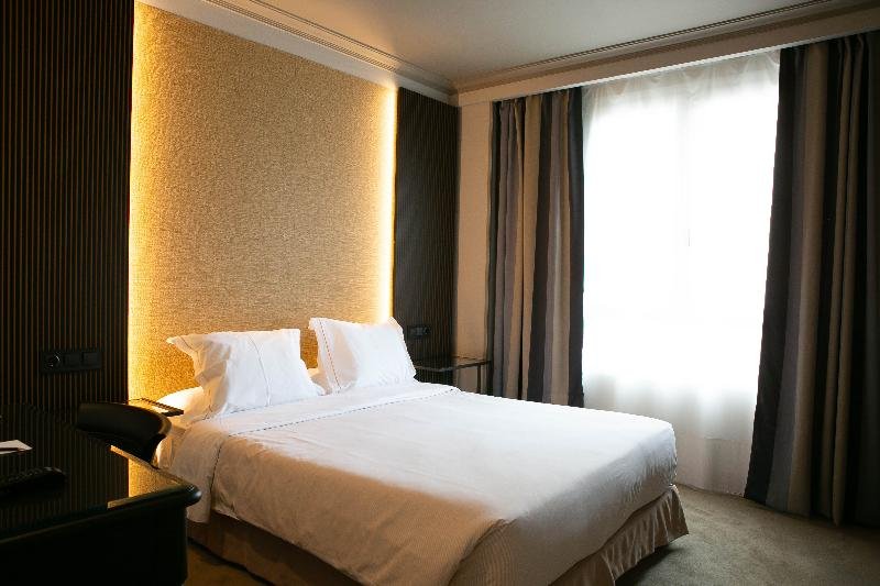 Фото Hotel Sercotel Ciudad de Oviedo