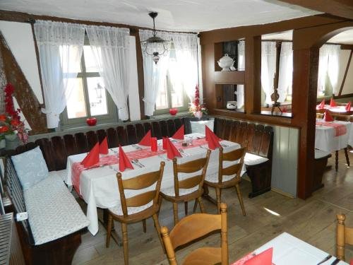 Фото Hotel und Restaurant Zum Löwen