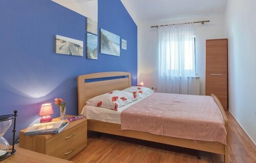 Гостиница Stunning Home in Pula With Wifi and 3 Bedrooms