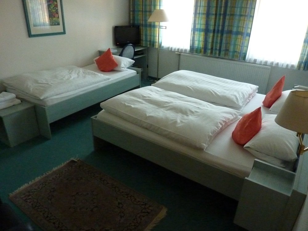 Фото Hotel Deutsches Haus