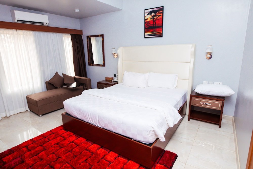 Фото Crismon Hotel