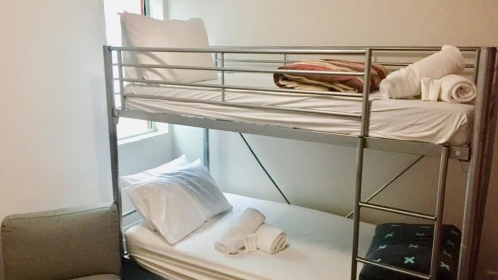 Фото Base Backpackers Melbourne Hostel