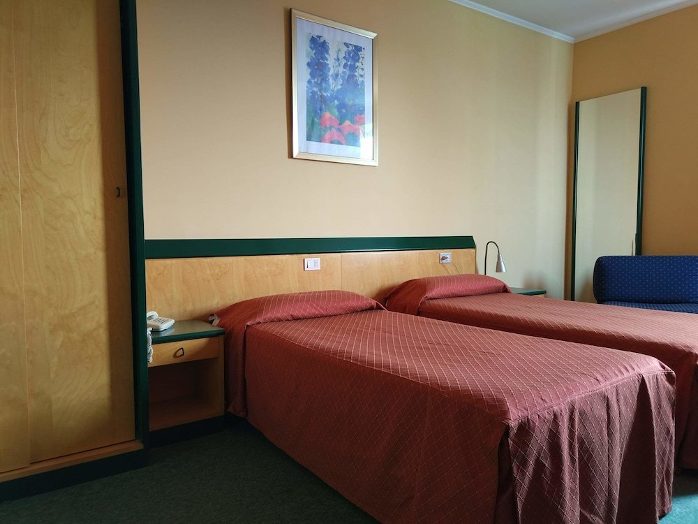 Фото Ginosi Arizona Hotel