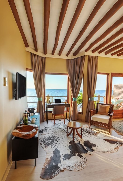 Фото Konokono Beach Resort and Isaraya Over Water Villa