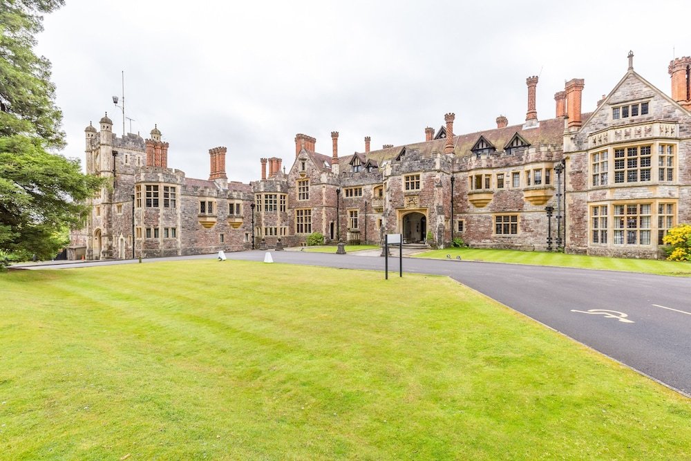 Фото Rhinefield House Hotel