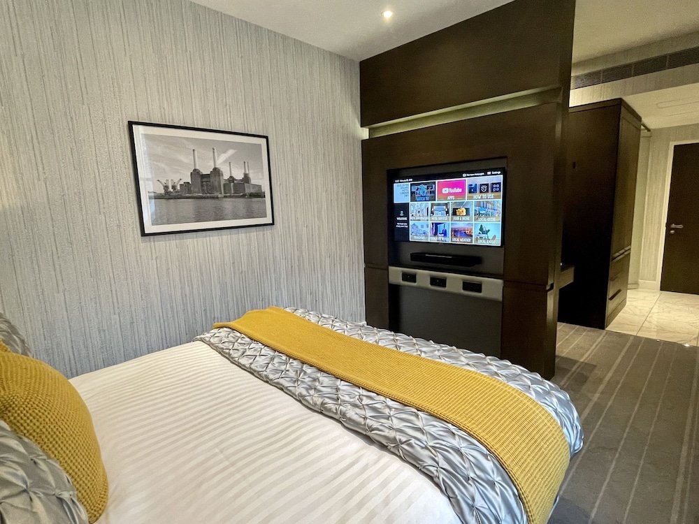 Фото Eccleston Square Hotel