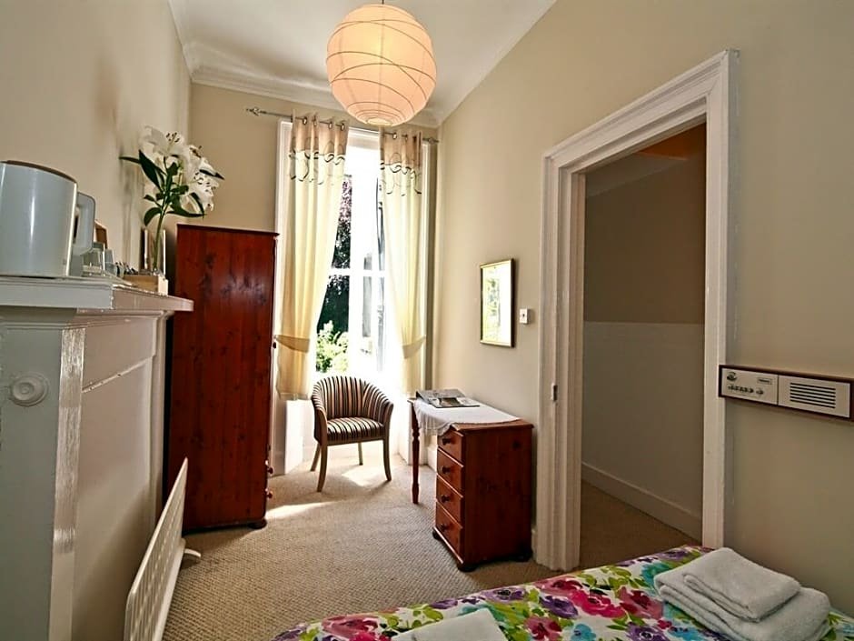 Фото Halcyon Hotel