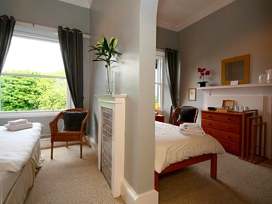 Фото Halcyon Hotel