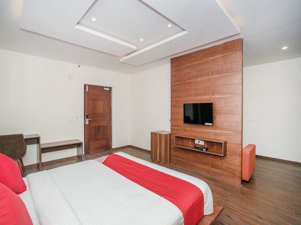 Фото Capital O 11903 Southern Hotels