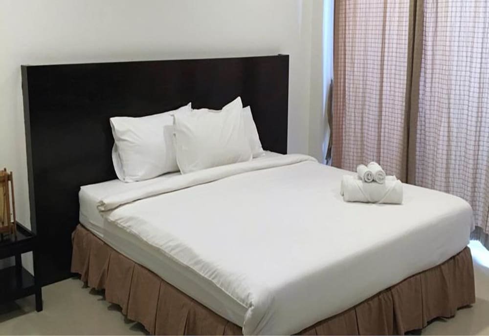 Фото Baan Oui Phuket Guest House