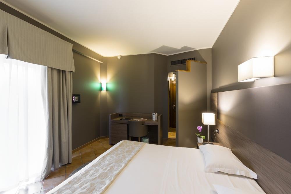 Фото Hotel Sunflower