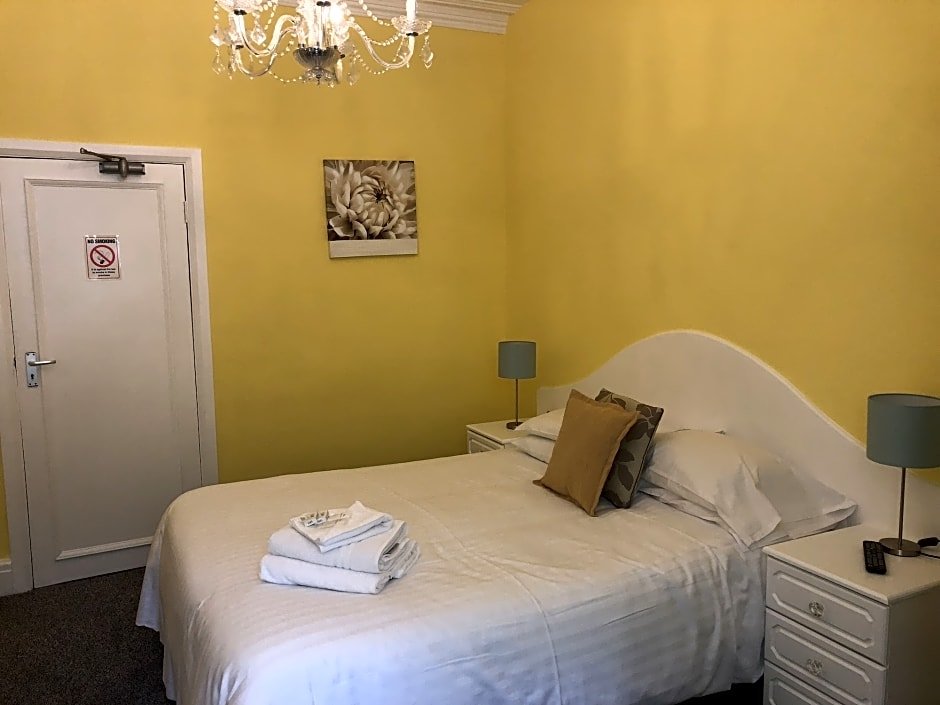 Фото Peasehill House