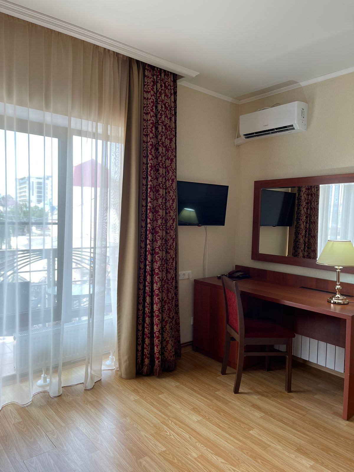 Фото Де Париж