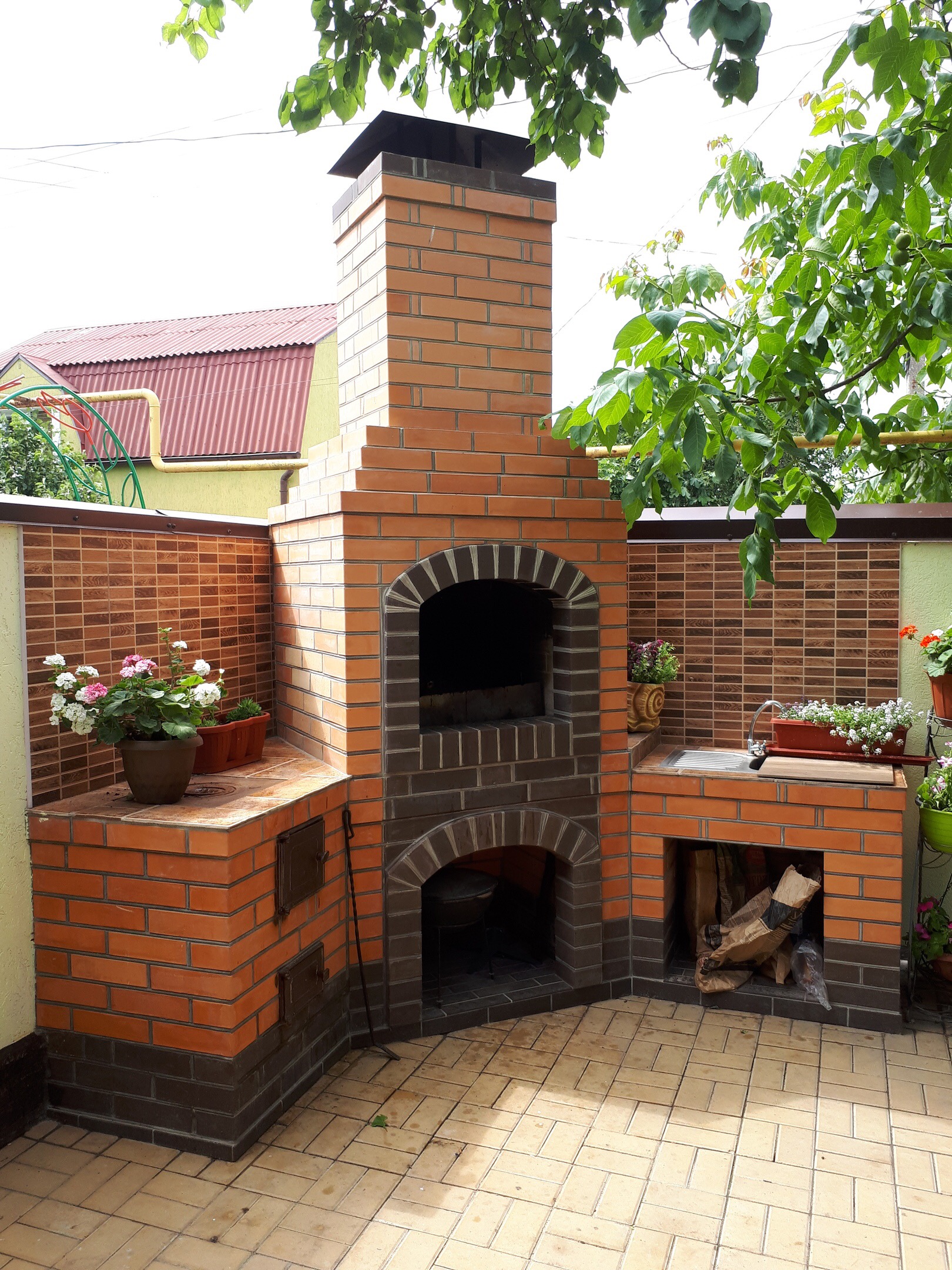 Фото Уютный Дворик