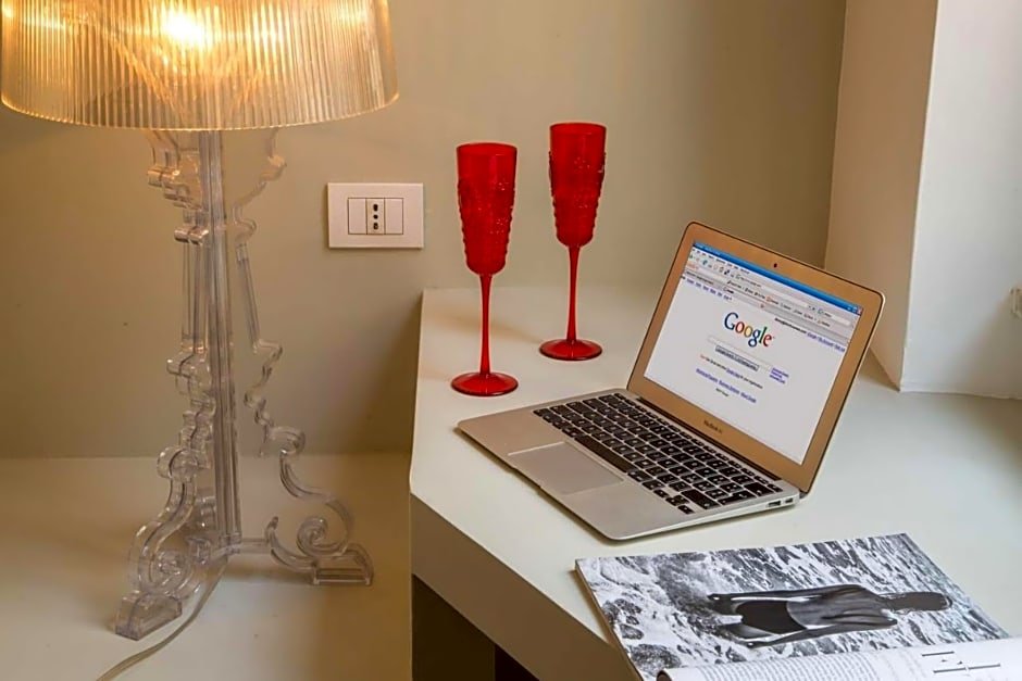 Фото Crossroad Hotel