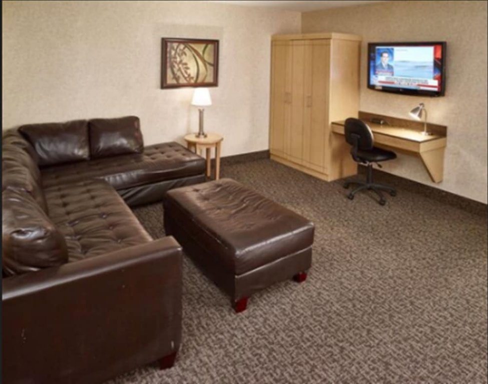 Фото LivINN Hotel Minneapolis North Fridley